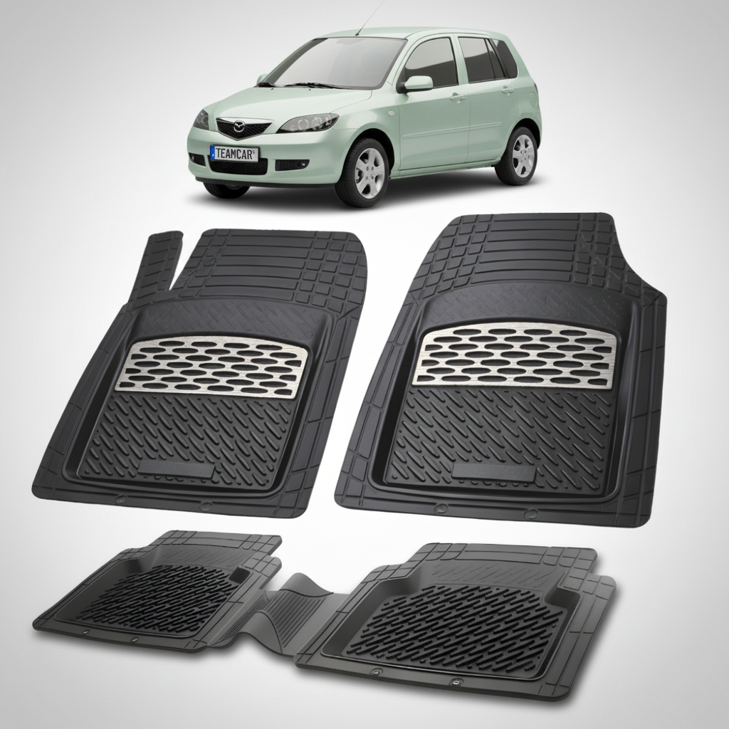 set de covorase din cauciuc negre cu accente gri cu o mazda 2 dy hatchback 5 usi verde deschis in fundal