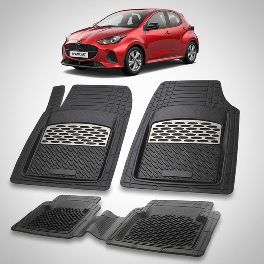 set de covorase din cauciuc negre cu accente gri cu o mazda 2 hybrid xp210 facelift hatchback 5 usi rosie  in fundal