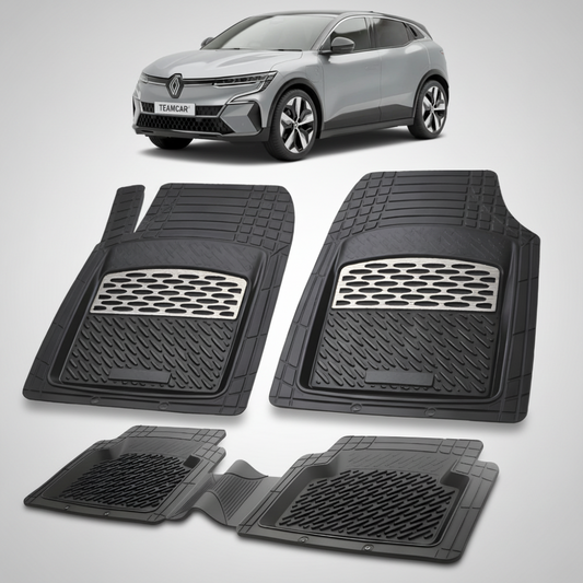 set de covorase din cauciuc negre cu accente gri cu un renault megane e-tech crossover (electric) gri in fundal