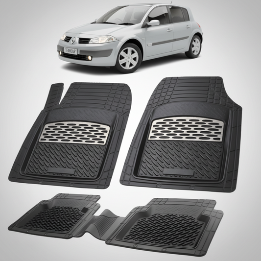 set de covorase din cauciuc negre cu accente gri cu o renault megane ii hatchback argintiu in fundal