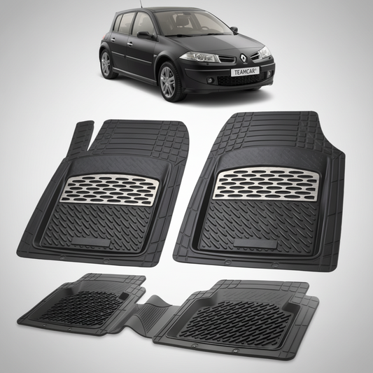 set de covorase din cauciuc negre cu accente gri cu un renault megane ii hatchback negru in fundal