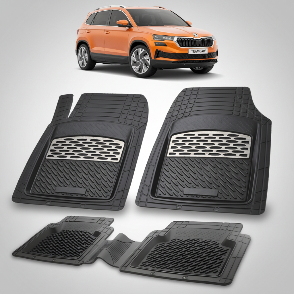 set de covorase din cauciuc negre cu accente gri cu o skoda karoq facelift portocalie in fundal
