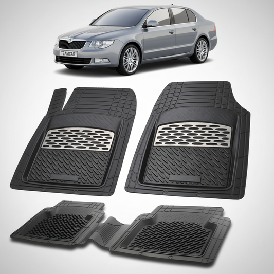 set de covorase din cauciuc negre cu accente gri cu o skoda superb ii gri in fundal