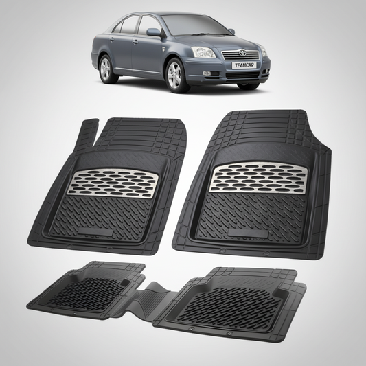 set de covorase din cauciuc negre cu accente gri cu o toyota avensis t25 liftback gri in fundal