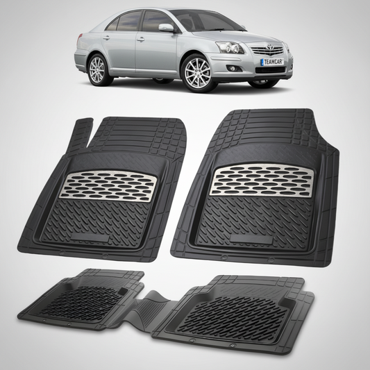 set de covorase din cauciuc negre cu accente gri cu o toyota avensis t25 liftback gri in fundal