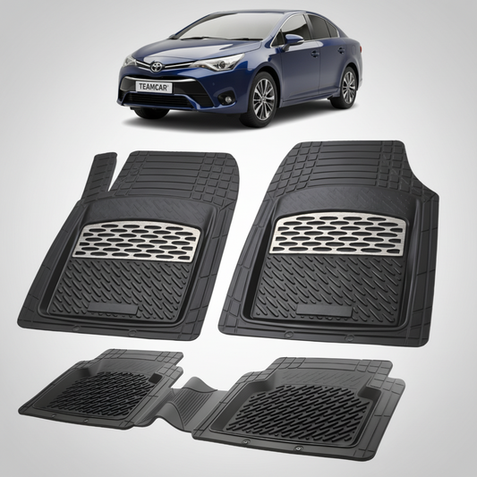 set de covorase din cauciuc negre cu accente gri cu o toyota avensis t27 sedan albastra in fundal