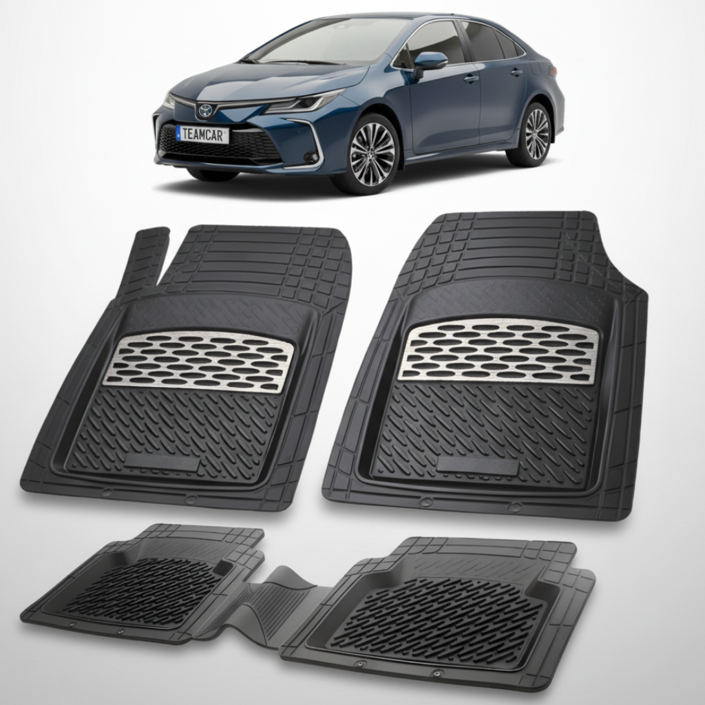 set de covorase din cauciuc negre cu accente gri cu o toyota corolla e210 hatchback albastru inchis in fundal