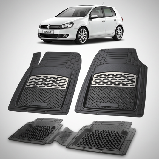 set de covorase din cauciuc negre cu accente gri cu un volkswagen golf 6 hatchback 5 usi alb in fundal