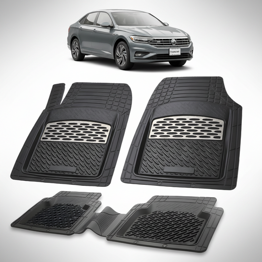set de covorase din cauciuc negre cu accente gri cu un volkswagen  jetta 7 sedan gri inchis in fundal