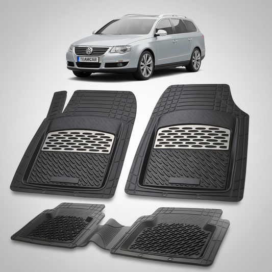 set de covorase din cauciuc negre cu accente gri cu un volkswagen  passat b6 variant gri in fundal