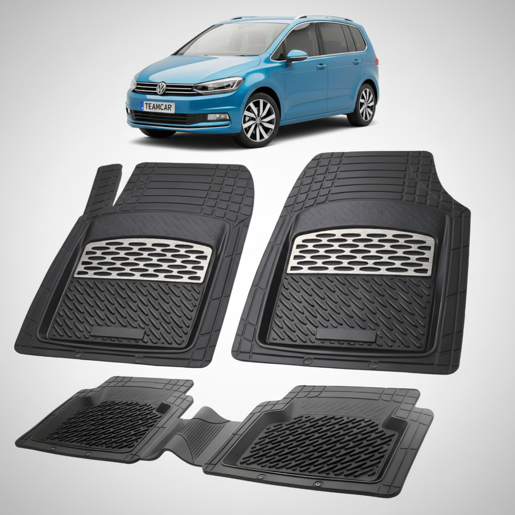 set de covorase din cauciuc negre cu accente gri cu un Volkswagen touran ii albastru in fundal