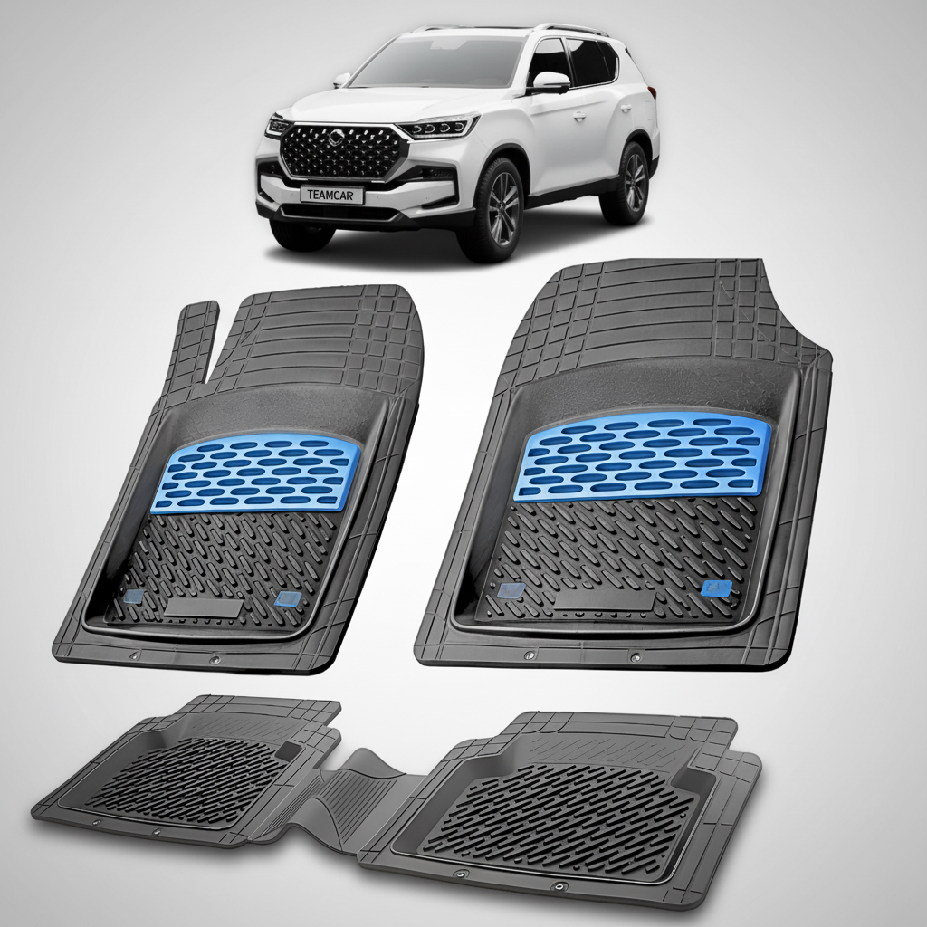 Set de covorase negre din cauciuc cu accente albastre pentru ssangyong rexton facelift cu un ssangyong rexton facelift alb in fundal.