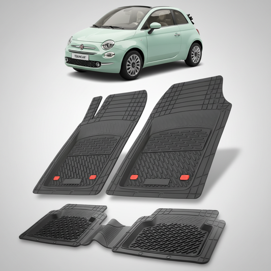 Set de covorașe auto negre cu o mașină mică verde fiat 500c cabrio pe fundal alb