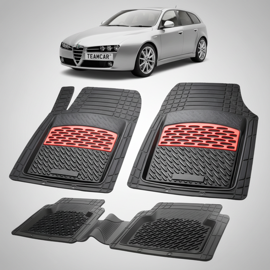set de covorase din cauciuc negre cu accente rosii cu o alfa romeo 159 sportwagon argintie in fundal