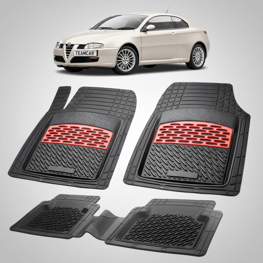 set de covorase din cauciuc negre cu accente rosii cu o alfa romeo gt coupe bej in fundal