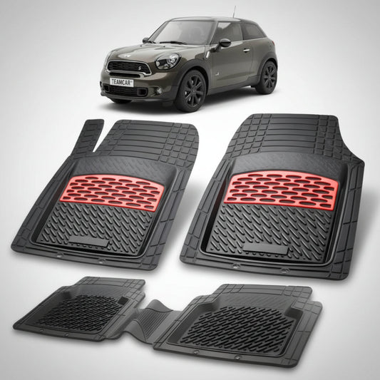 set de covorase din cauciuc negre cu accente rosii cu un mini paceman r61 gri inchis in fundal