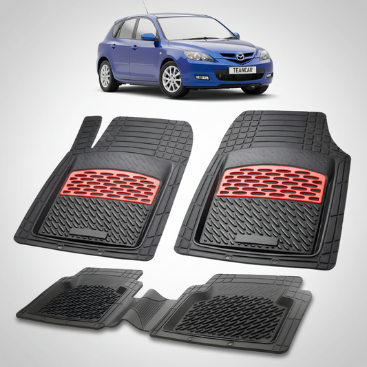 set de covorase din cauciuc negre cu accente rosii cu o mazda 3 bk facelift hatchback 5 usi albastra in fundal