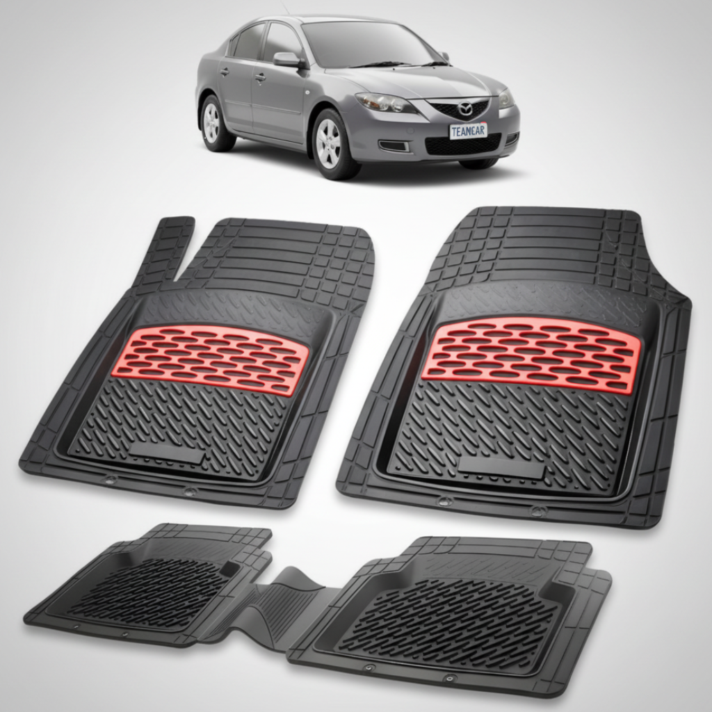 set de covorase din cauciuc negre cu accente rosii cu o mazda 3 bk facelift sedan gri inchis in fundal