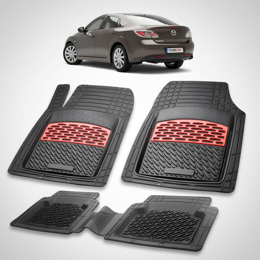 set de covorase din cauciuc negre cu accente rosii cu o mazda 6 gh facelift hatchback 5 usi maro inchis in fundal