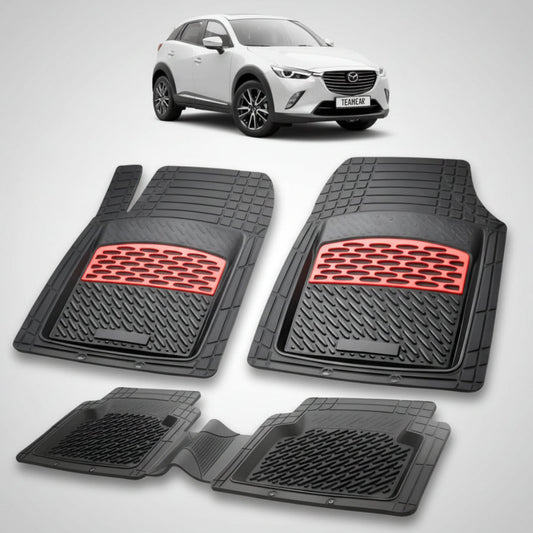 set de covorase din cauciuc negre cu accente rosii cu o mazda cx-3 dk facelift suv alba in fundal
