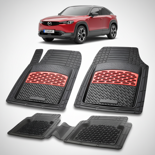set de covorase din cauciuc negre cu accente rosii cu o mazda mx-30 dr suv ev r-ev rosu in fundal