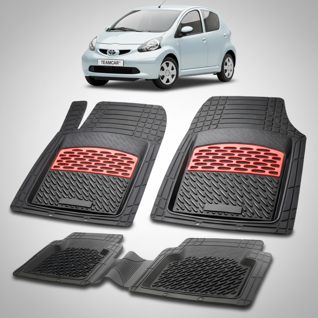 set de covorase din cauciuc negre cu accente rosii cu toyota aygo ab10 hatchback gri in fundal