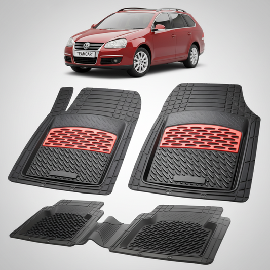 set de covorase din cauciuc negre cu accente rosii cu un volkswagen golf 5 variant rosu in fundal