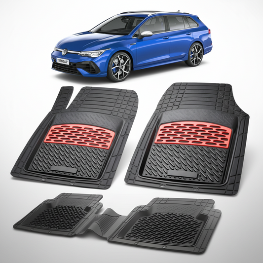set de covorase din cauciuc negre cu accente rosii cu un Volkswagen golf 8 mk8 variant albastru in fundal