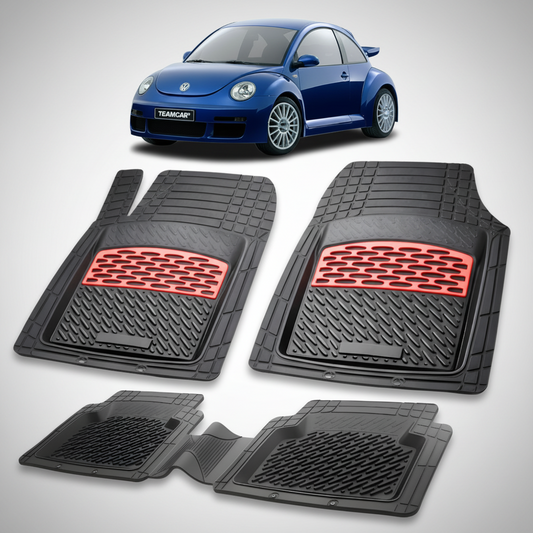 set de covorase din cauciuc negre cu accente rosii cu un volkswagen new beetle albastru in fundal