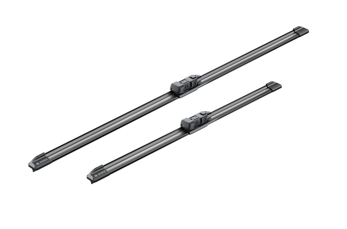 Două lamele Bosch Aerotwin A536S văzute oblic