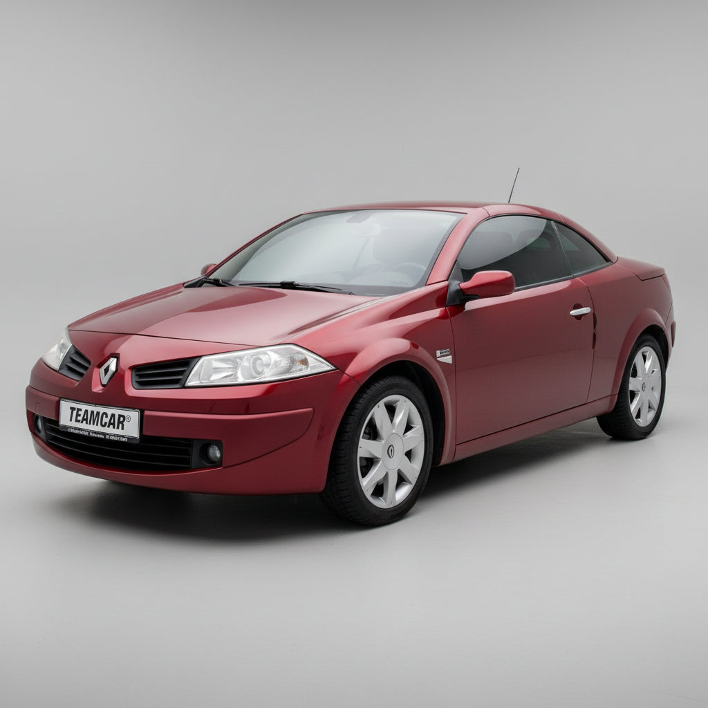 Renault Megane II Cabrio rosu pe fundal gri.