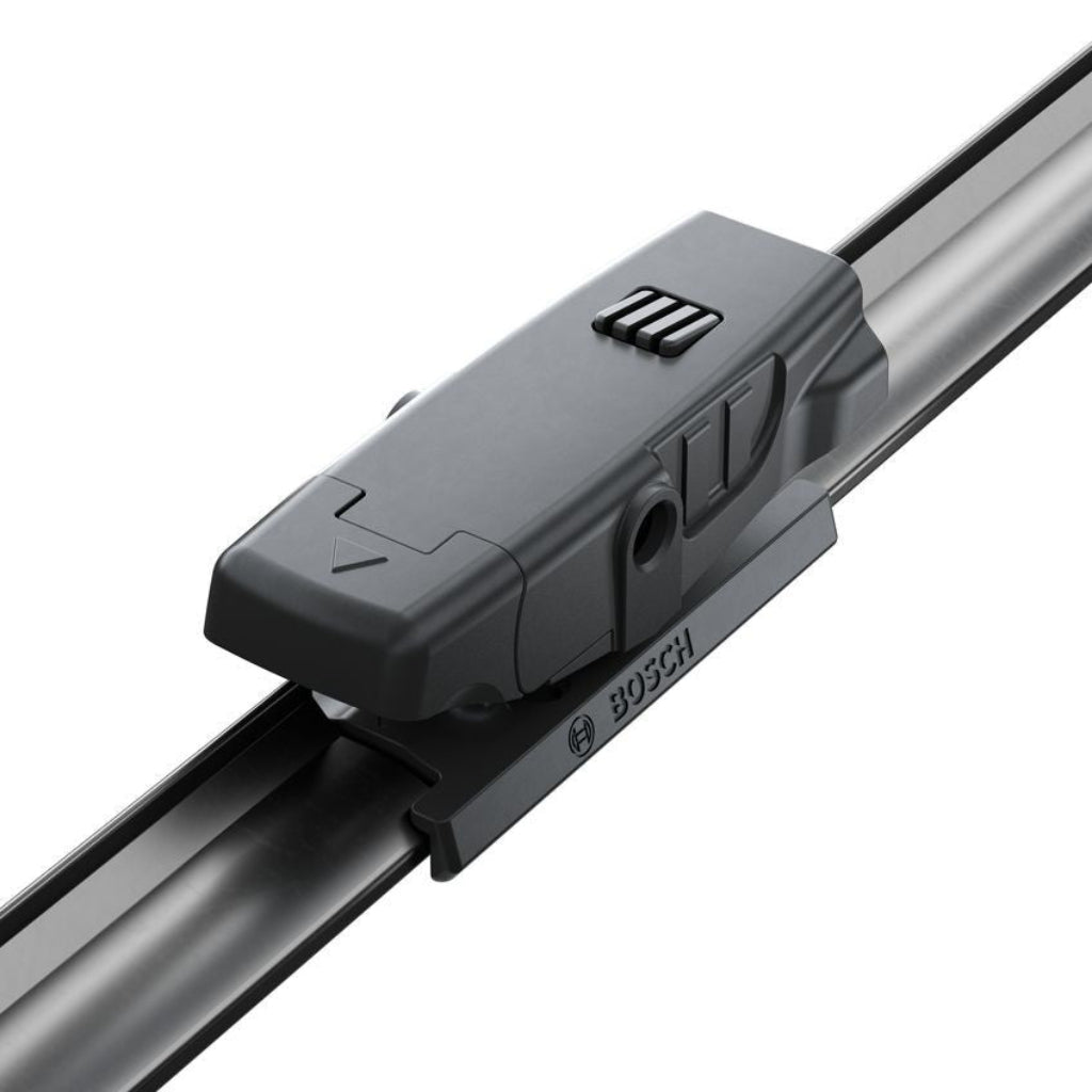 Detaliu adaptor Multi-Clip pe lamela Bosch Aerotwin AM467S
